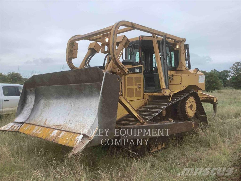 CAT D6T Pásové dozéry