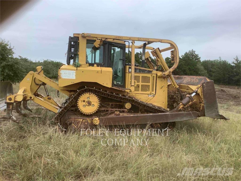 CAT D6T Pásové dozéry