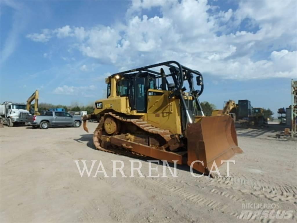 CAT D6T 4XLARO Pásové dozéry