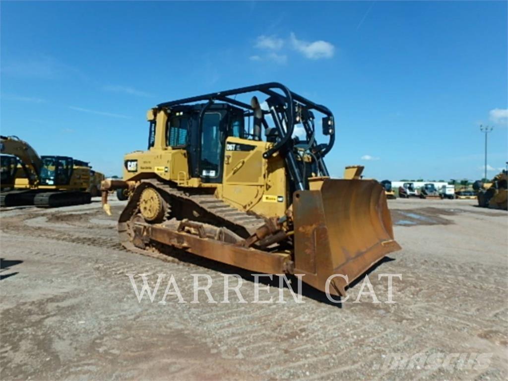 CAT D6T 4XLARO Pásové dozéry