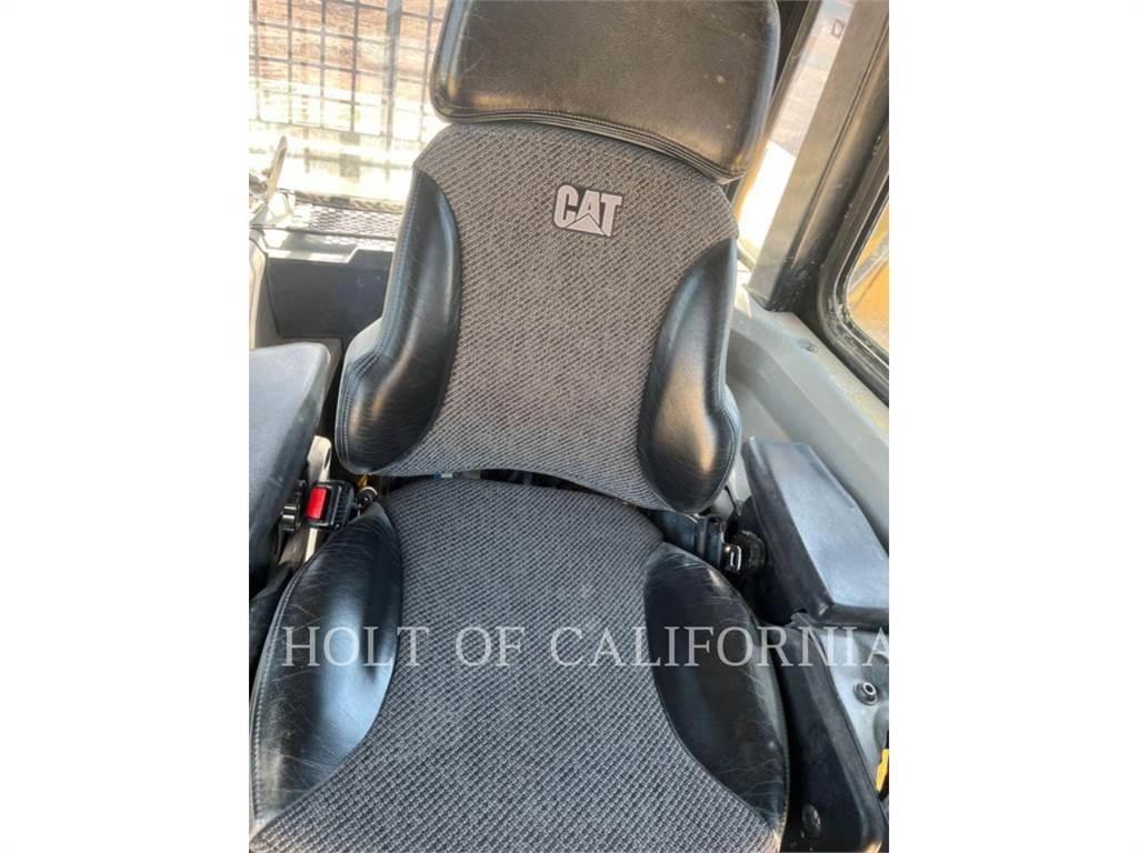 CAT D6T LGP Pásové dozéry