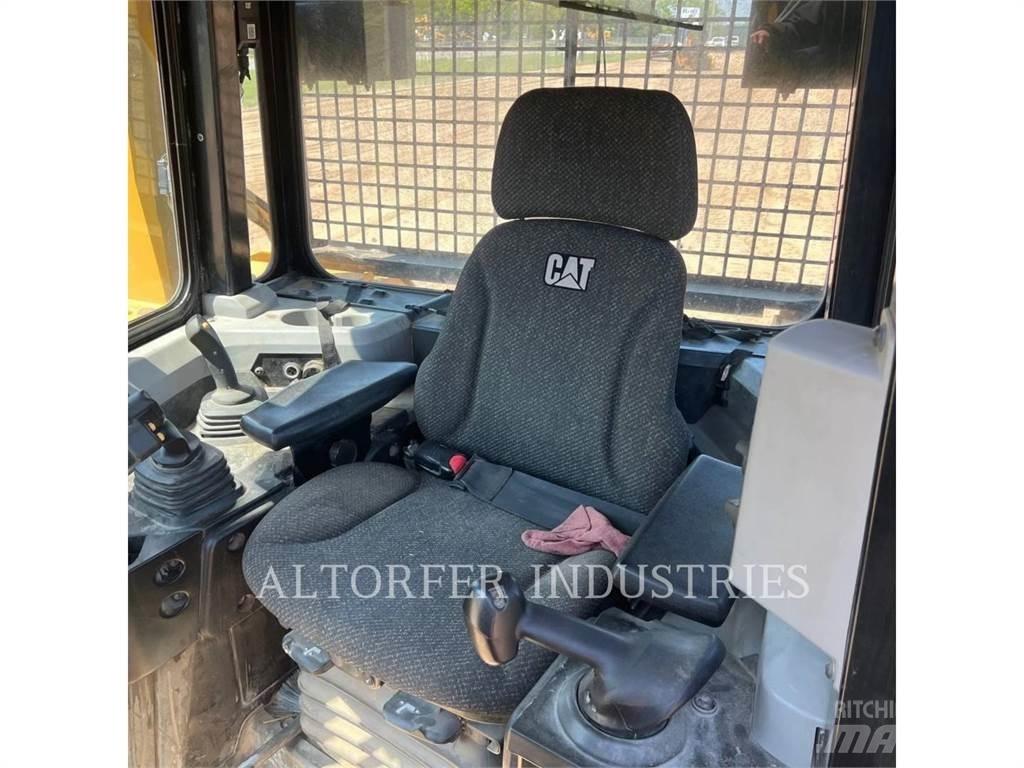 CAT D6T LGPPAT Pásové dozéry