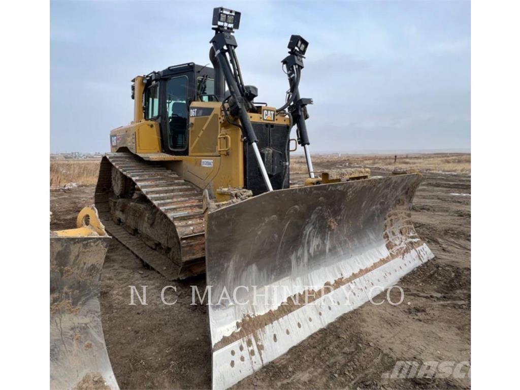 CAT D6T LGPVP Pásové dozéry