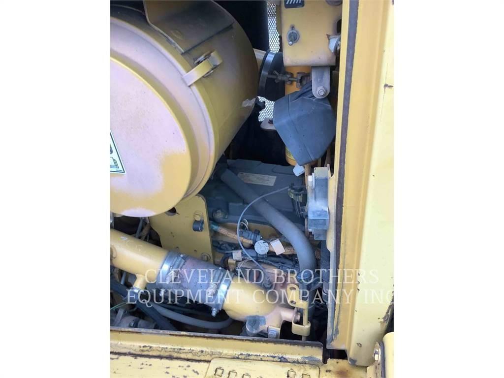 CAT D6T XW Pásové dozéry