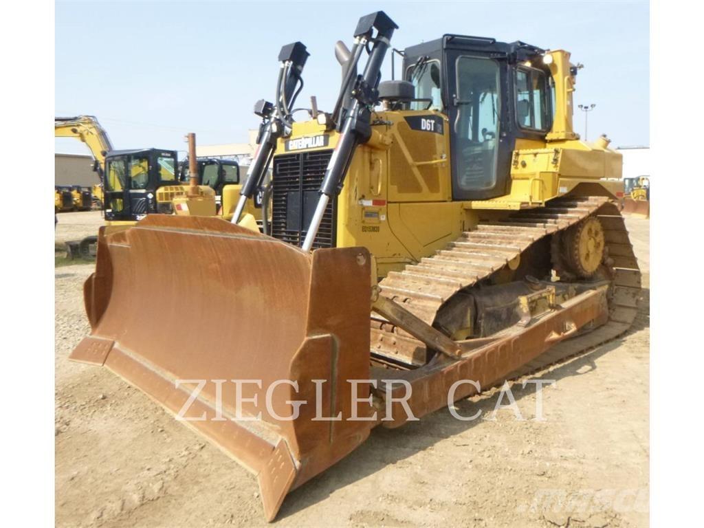 CAT D6T XW Pásové dozéry
