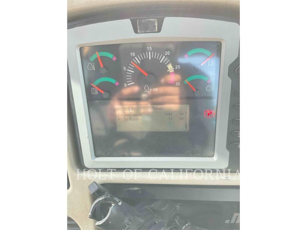 CAT D6TLGP Pásové dozéry