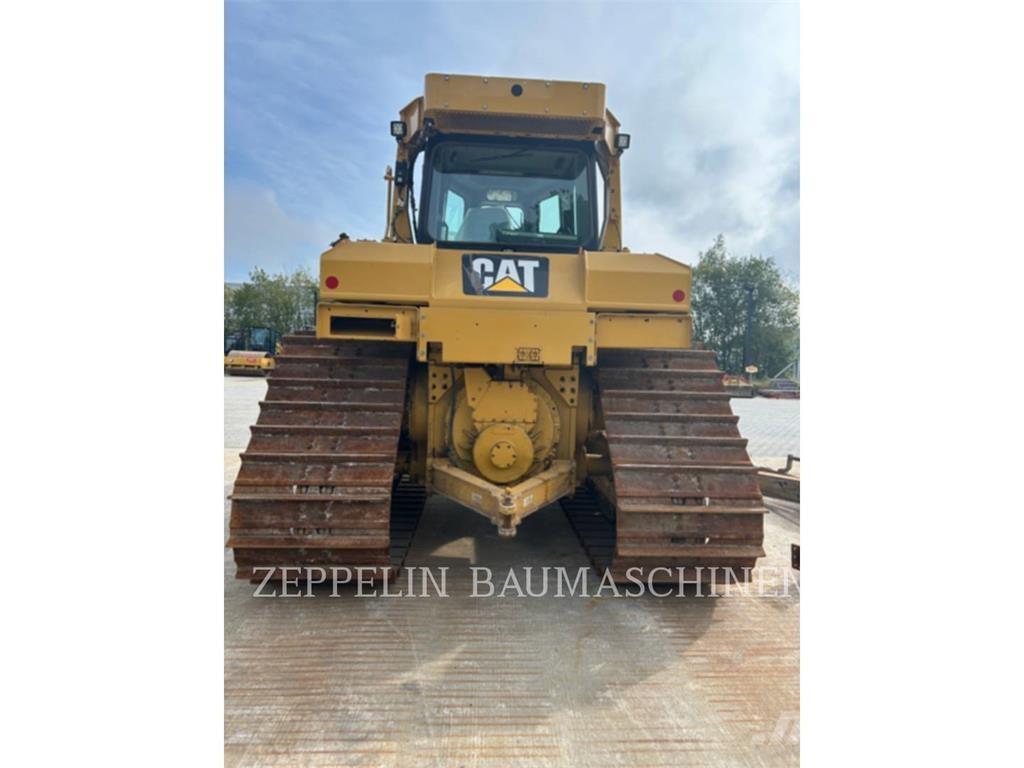 CAT D6TM Pásové dozéry