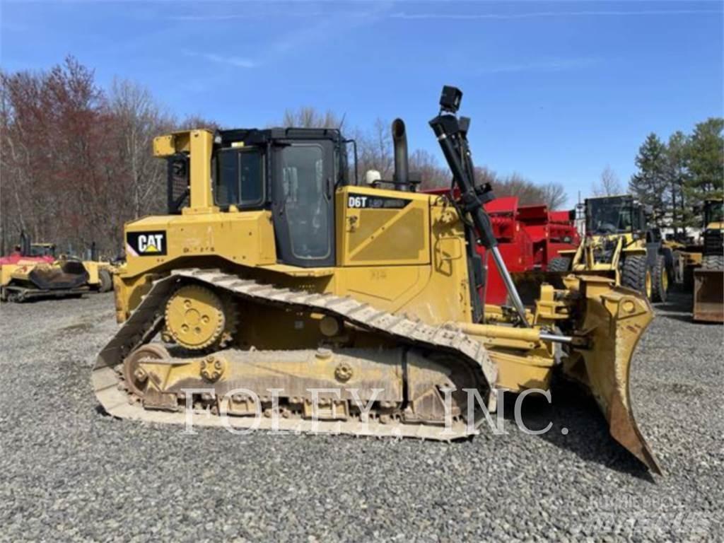 CAT D6TVP Pásové dozéry