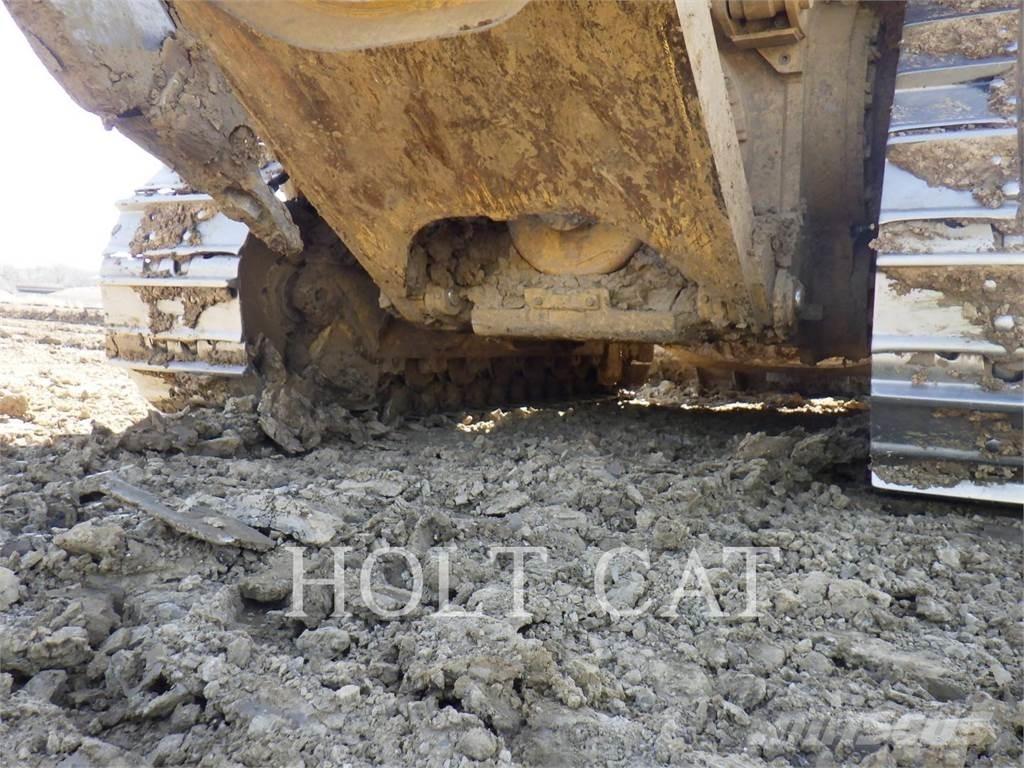 CAT D6TVP Pásové dozéry