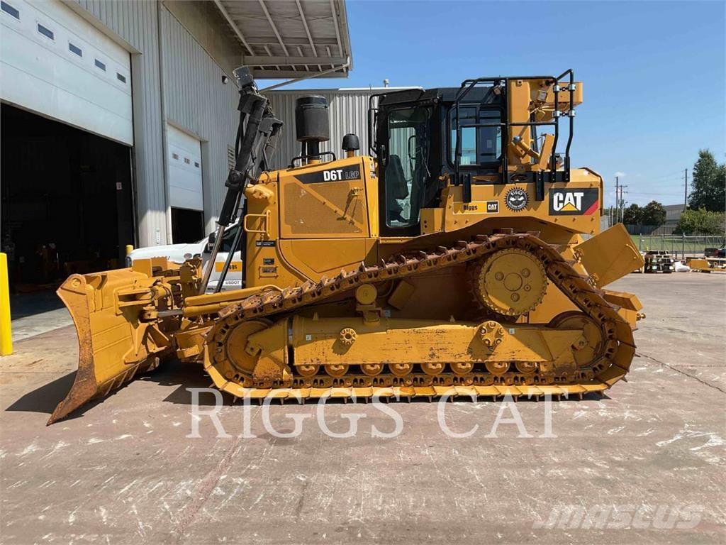 CAT D6TVP Pásové dozéry