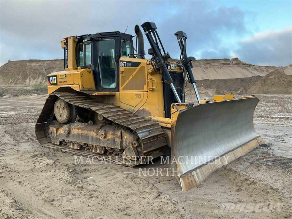 CAT D6TVP Pásové dozéry