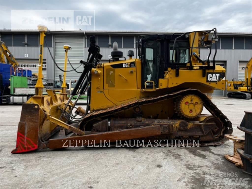 CAT D6TXL Pásové dozéry