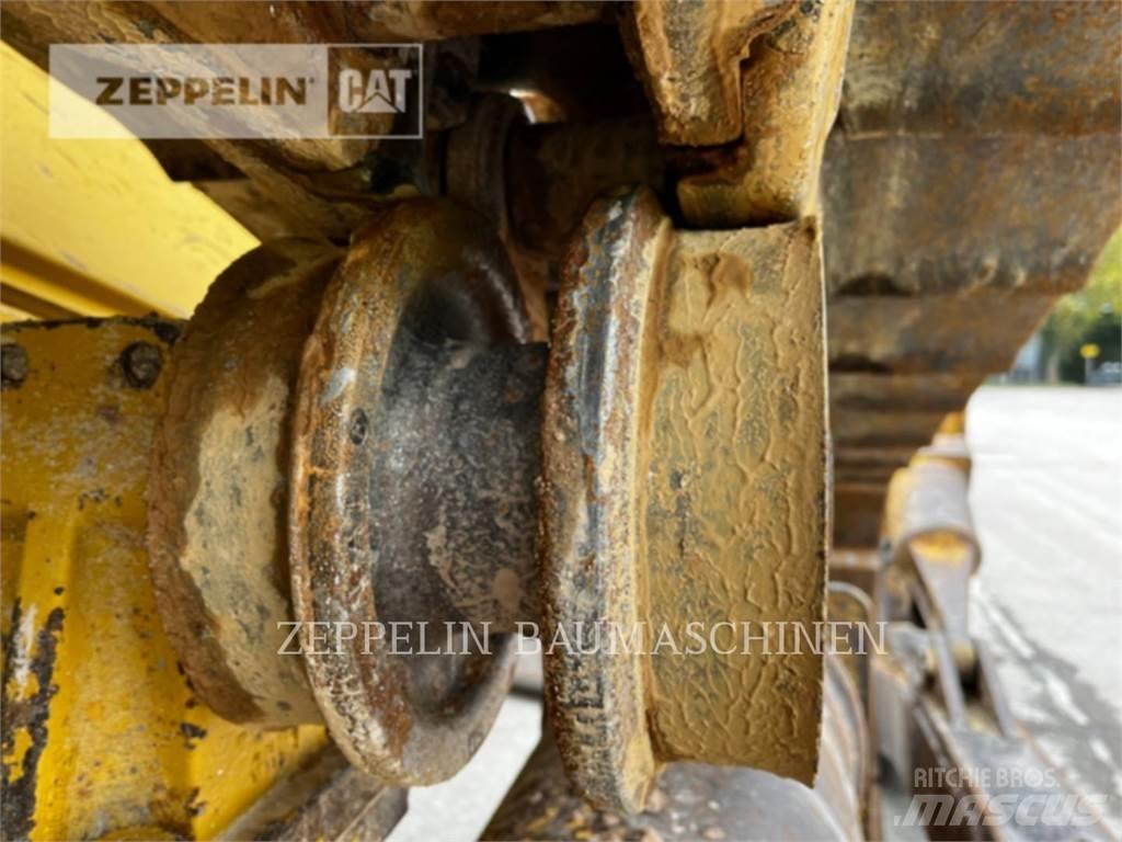 CAT D6TXL Pásové dozéry
