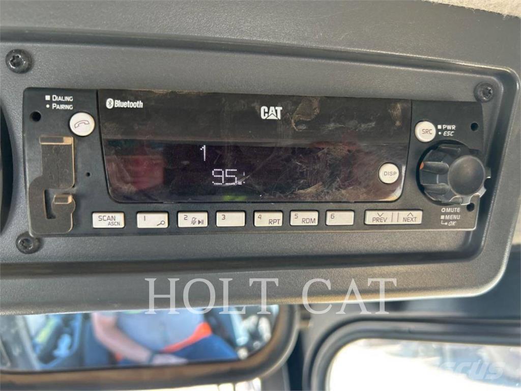 CAT D6XELGPVP3 Pásové dozéry