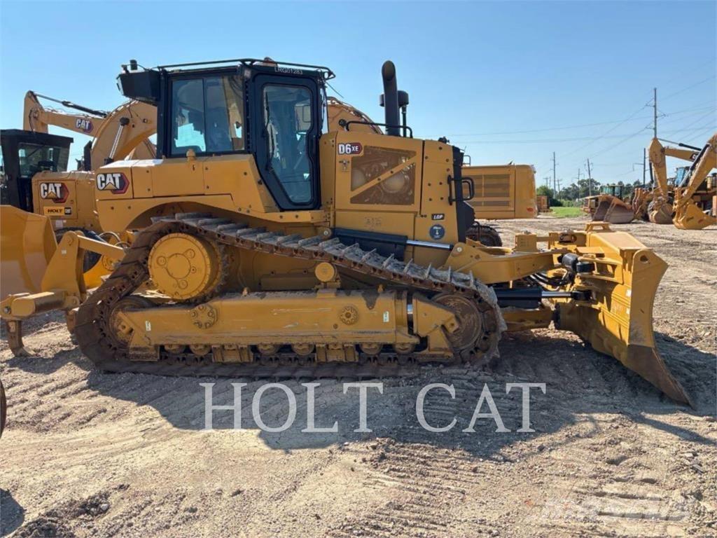 CAT D6XELGPVP3 Kolesové nakladače