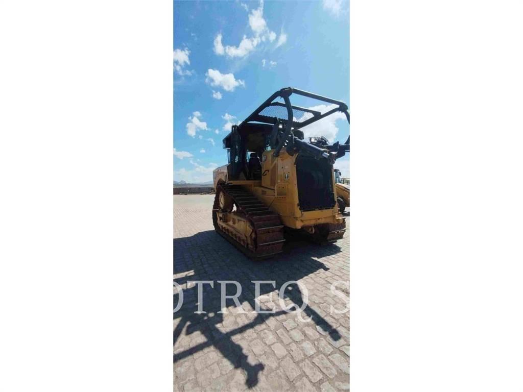 CAT D7 Pásové dozéry