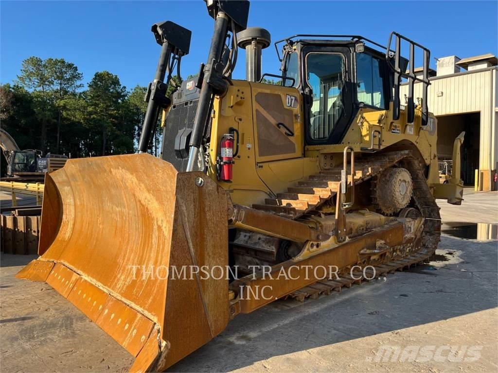 CAT D7 Pásové dozéry