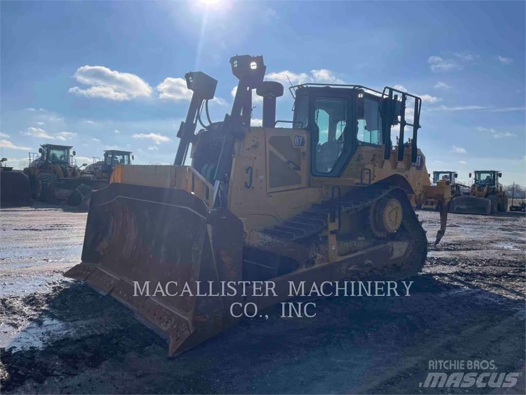 CAT D7 Pásové dozéry