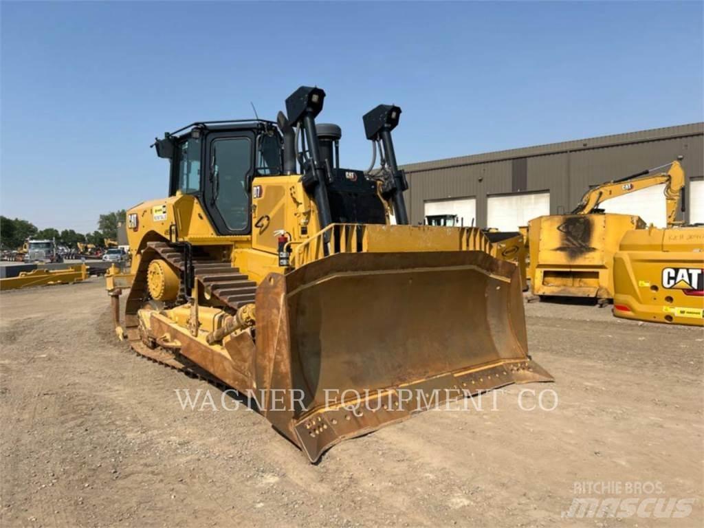 CAT D7 Pásové dozéry