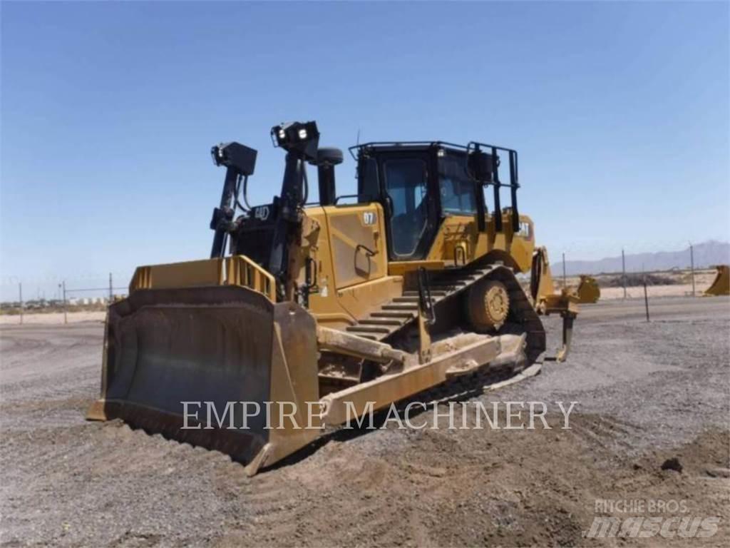 CAT D7-17 Pásové dozéry