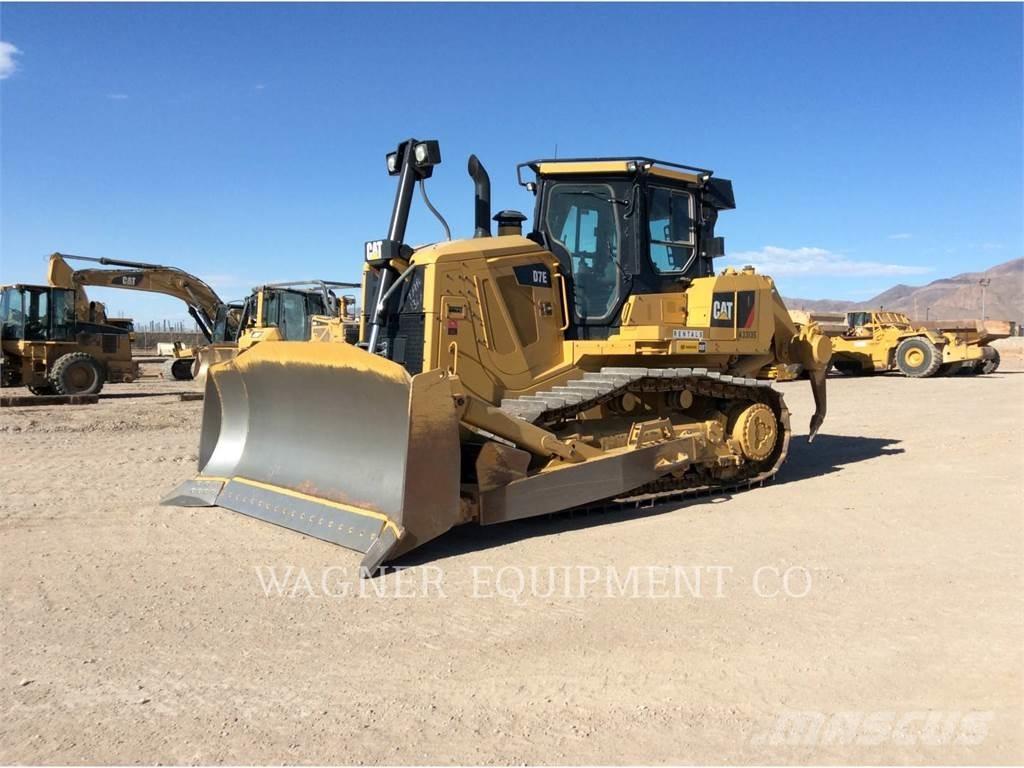 CAT D7E Pásové dozéry