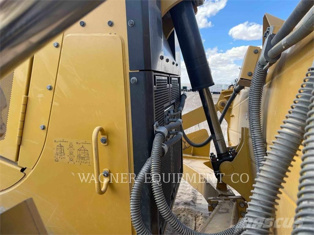 CAT D7E Pásové dozéry