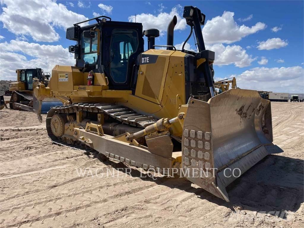 CAT D7E Pásové dozéry