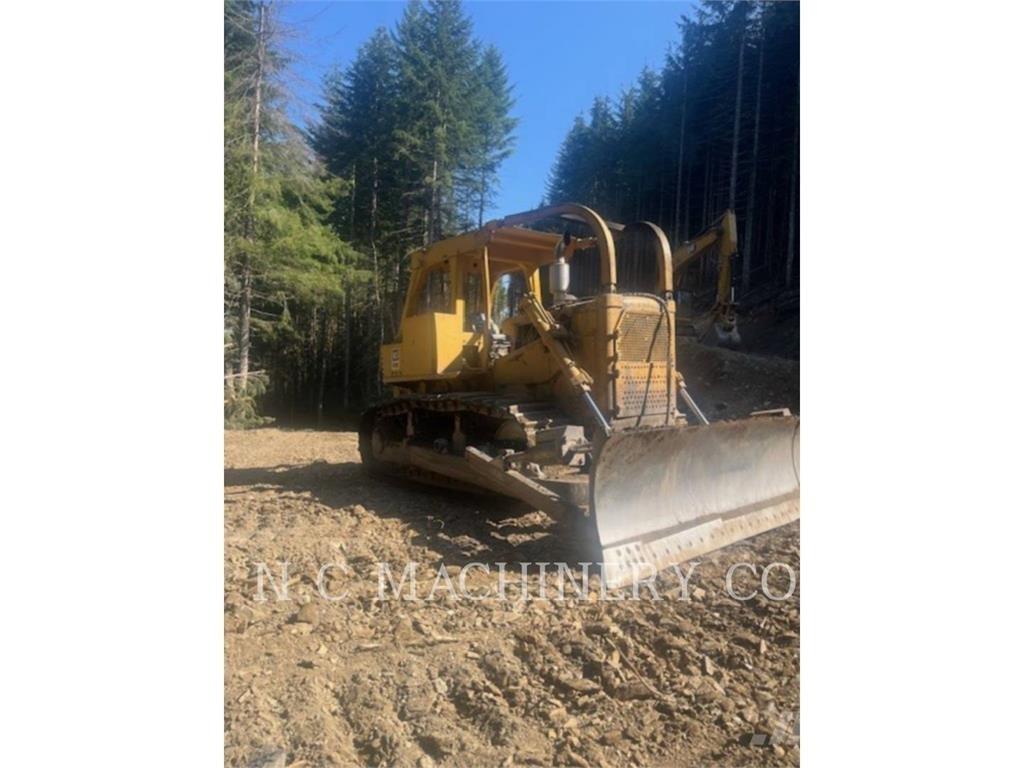 CAT D7G Pásové dozéry