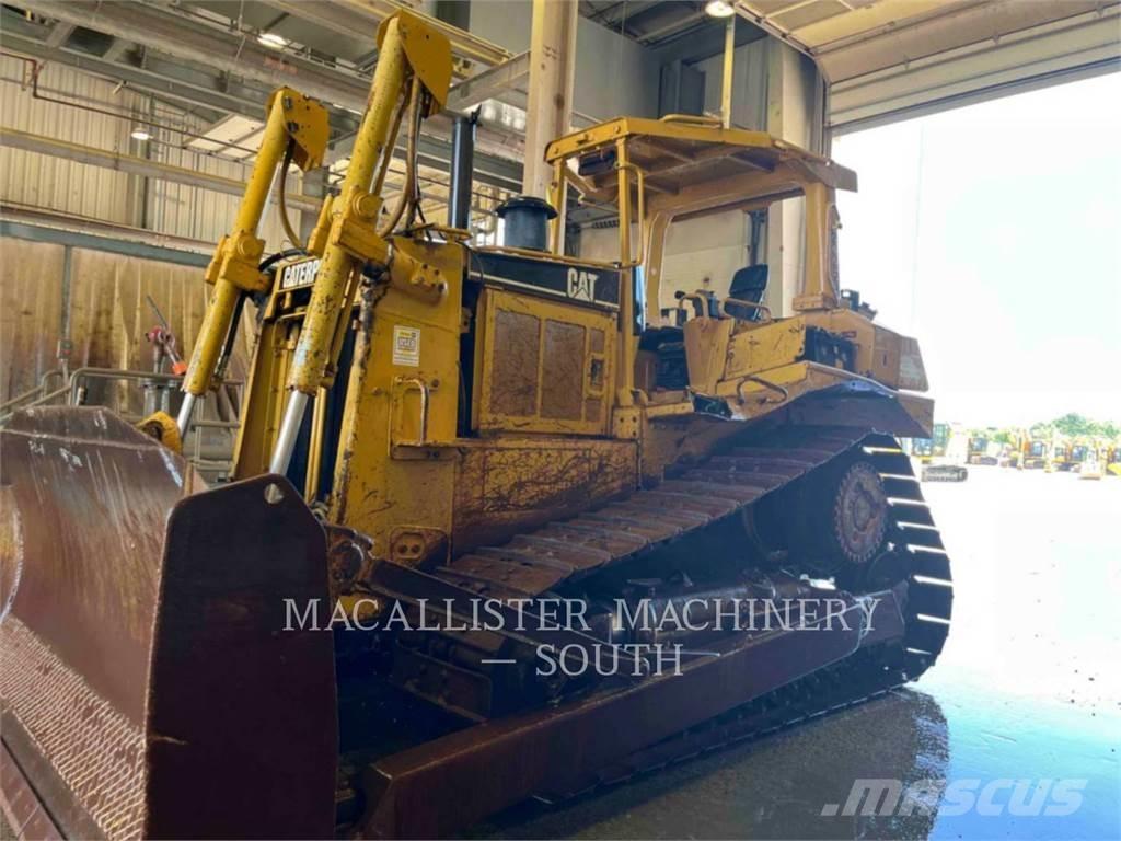 CAT D7R Pásové dozéry