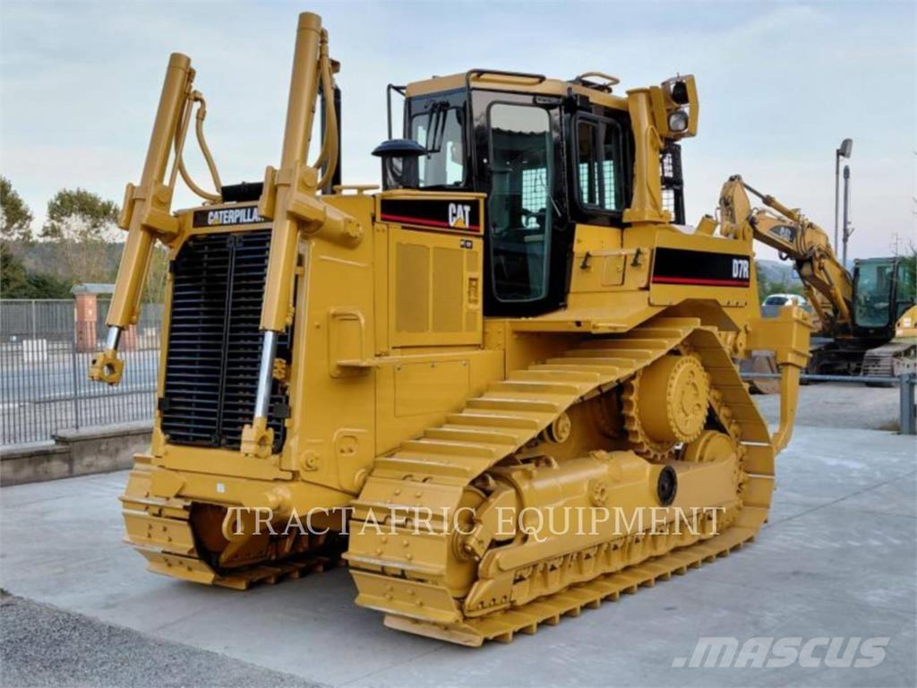 CAT D7RIIXR Pásové dozéry