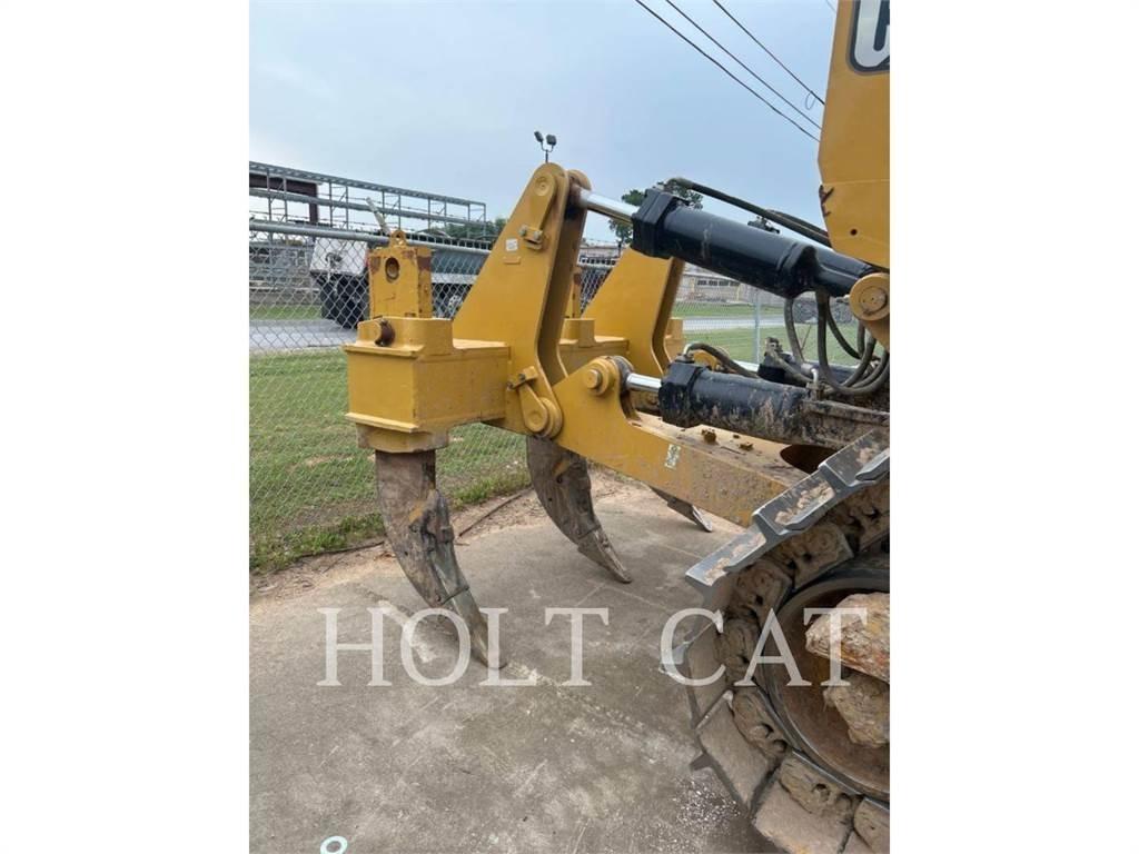 CAT D8 Pásové dozéry