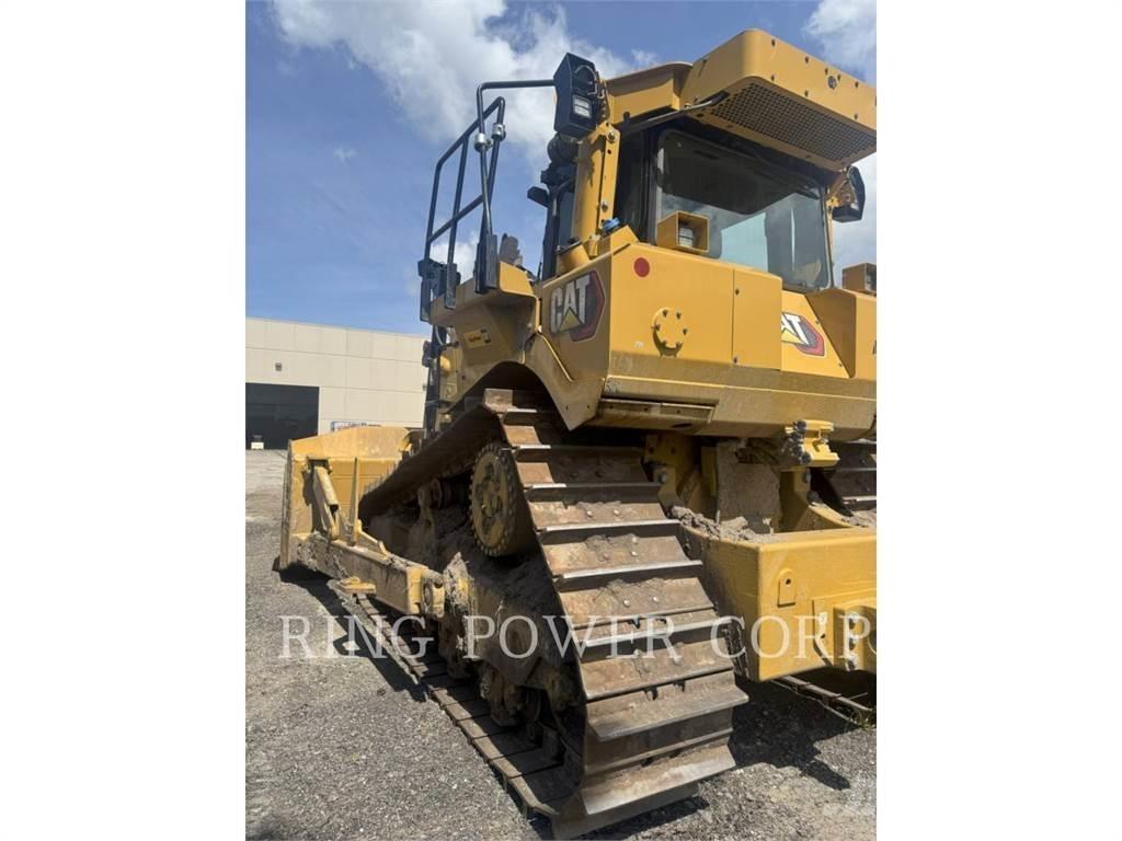 CAT D8 Pásové dozéry