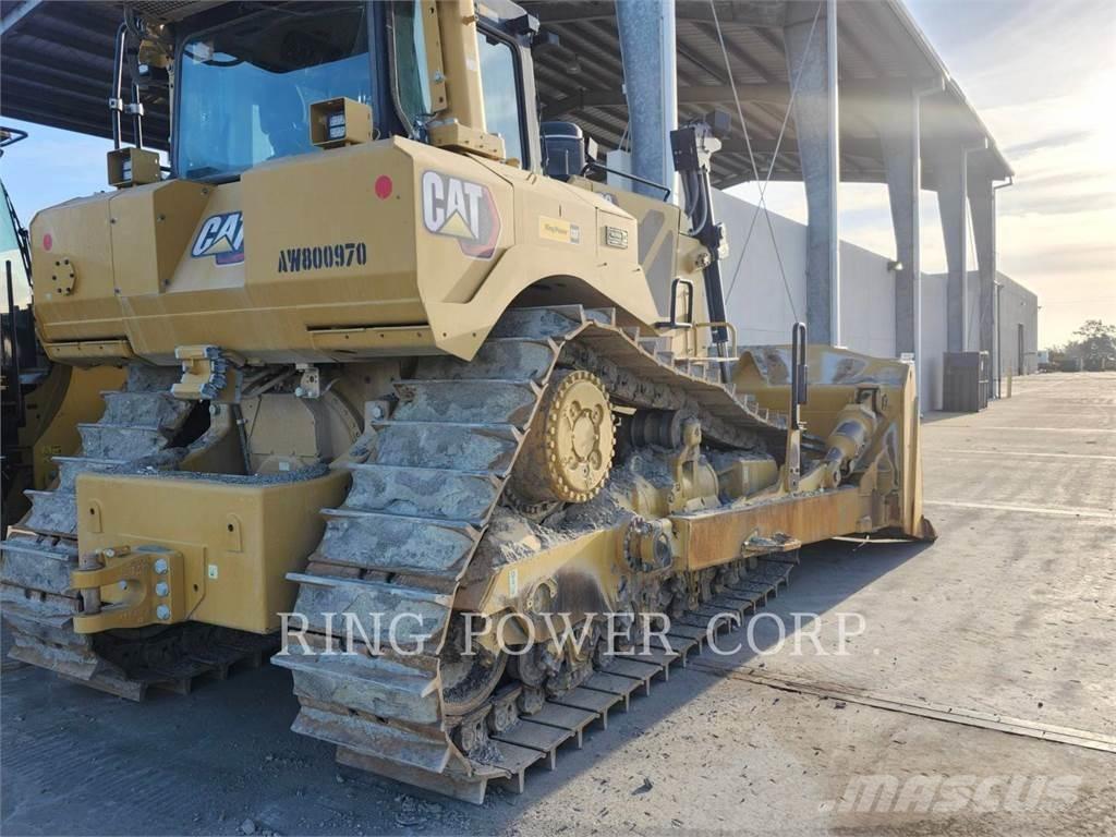 CAT D8 Pásové dozéry