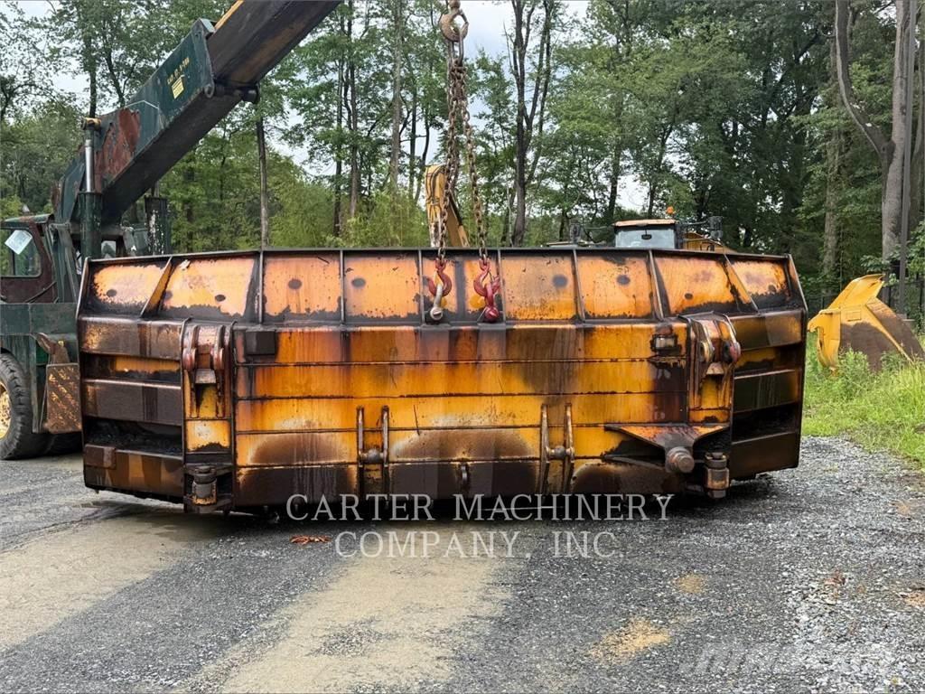 CAT D8-21 RIP Pásové dozéry