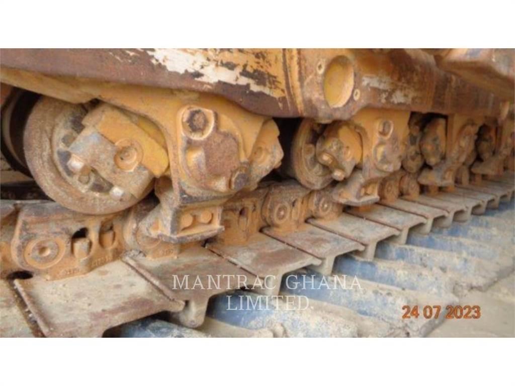 CAT D8R Pásové dozéry