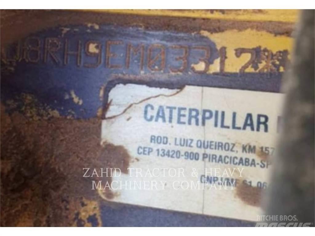 CAT D8RLRC Pásové dozéry