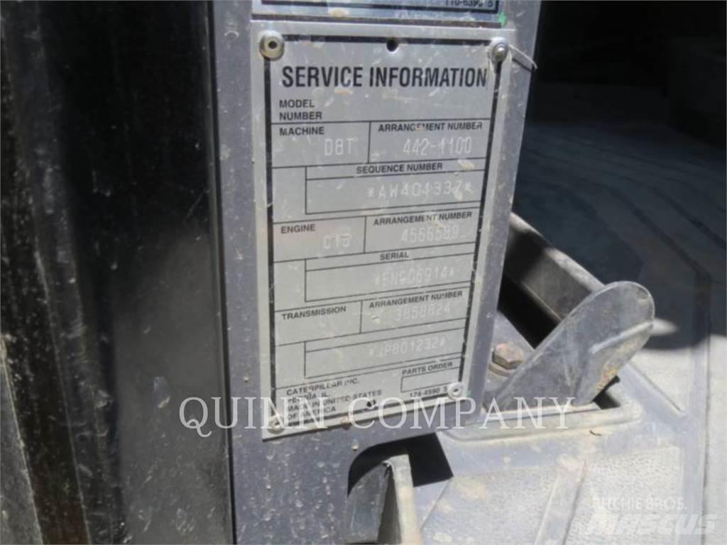 CAT D8T Pásové dozéry