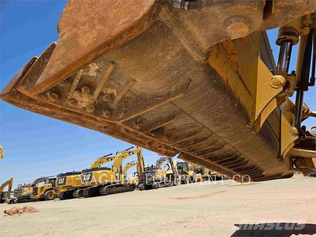 CAT D8T Pásové dozéry