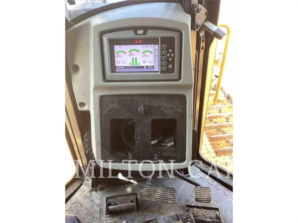 CAT D8T Pásové dozéry