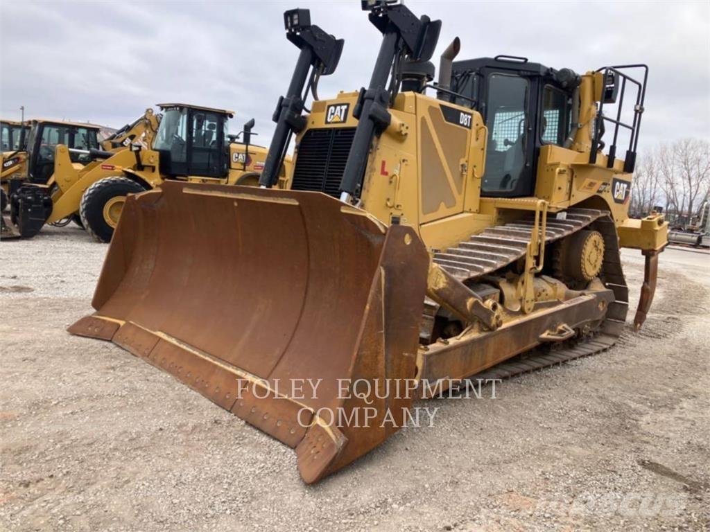 CAT D8T Pásové dozéry