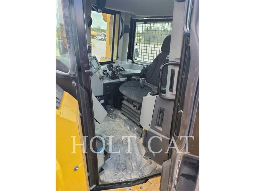 CAT D8T Pásové dozéry