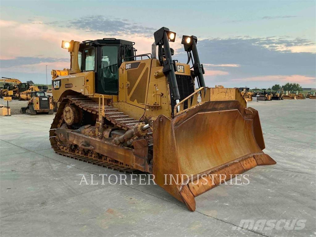 CAT D8T R Pásové dozéry