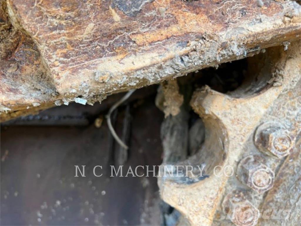 CAT D8T WH Sklápače