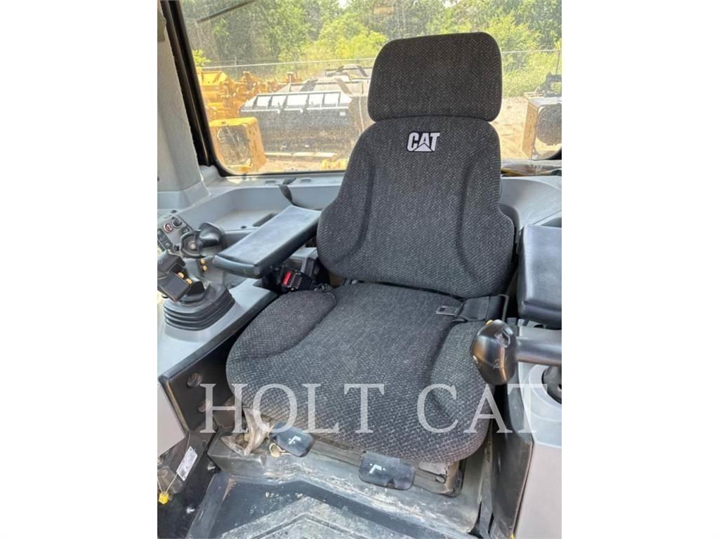CAT D8TMSABRI3 Pásové dozéry