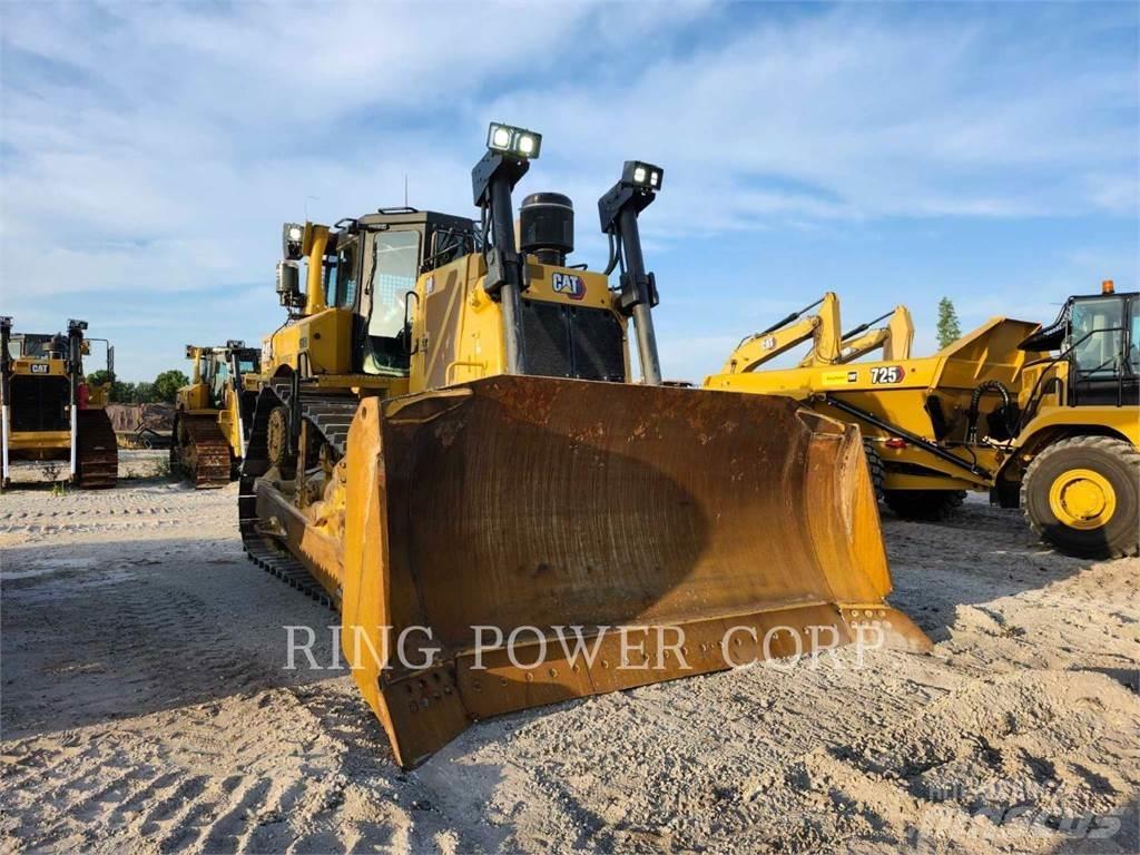 CAT D8WINCH Pásové dozéry