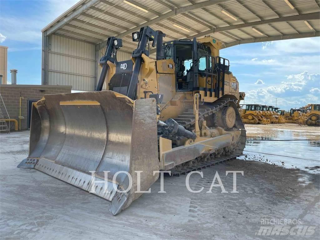 CAT D9 Pásové dozéry
