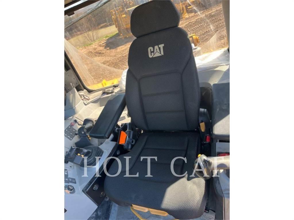 CAT D9 Pásové dozéry