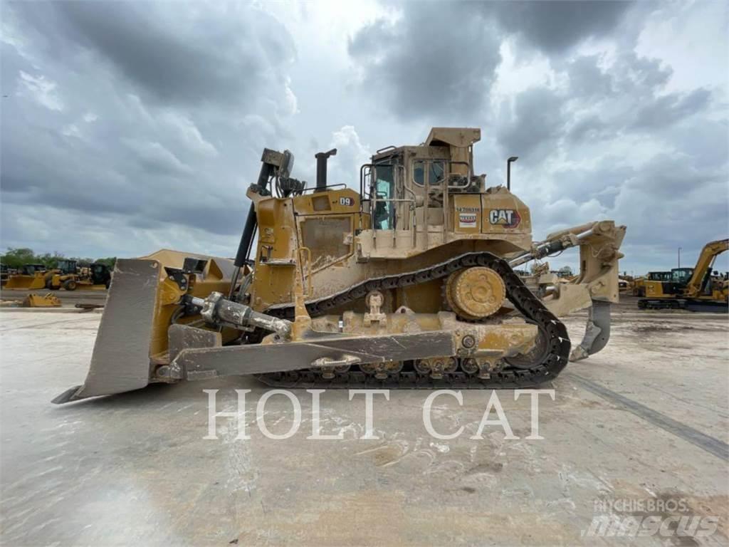 CAT D9 Pásové dozéry