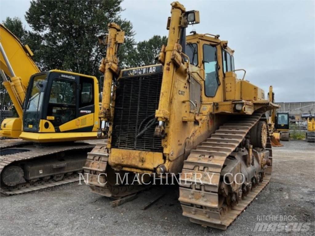 CAT D9N Pásové dozéry
