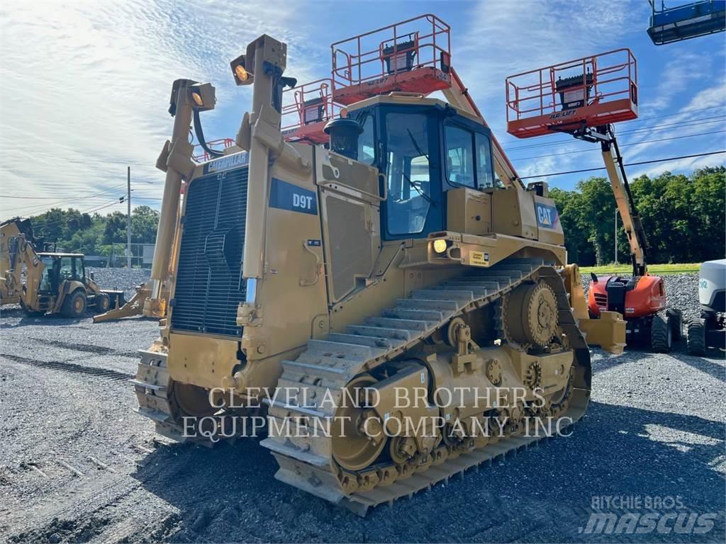 CAT D9T Pásové dozéry